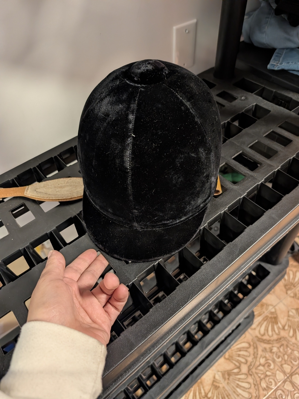 Black Velvet Riding Cap - Picture 4 of 4